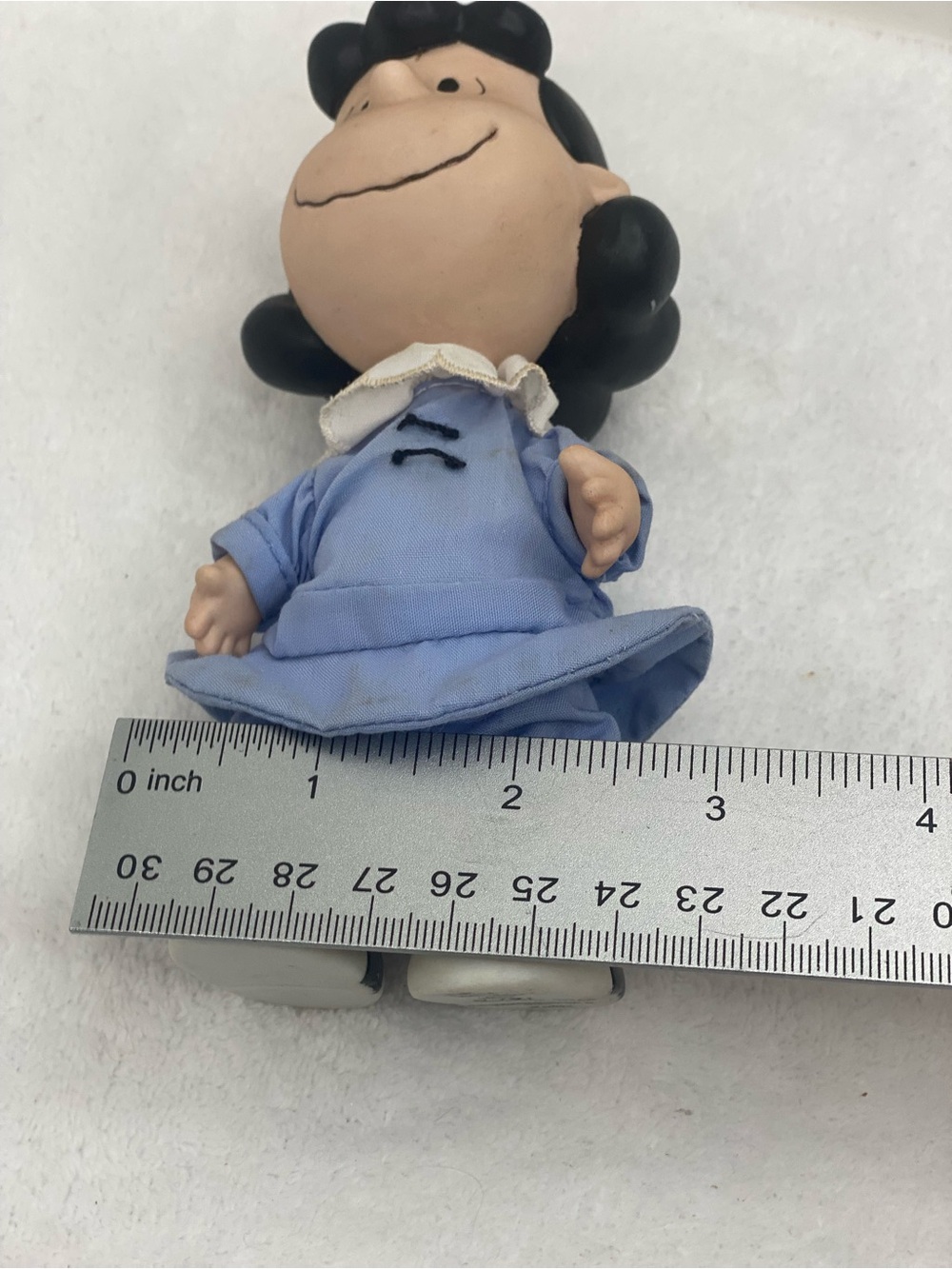 Hallmark Peanuts Gallery Lucy Jointed Porcelain Figurine 8781 Limited Edition - Picture 10 of 11